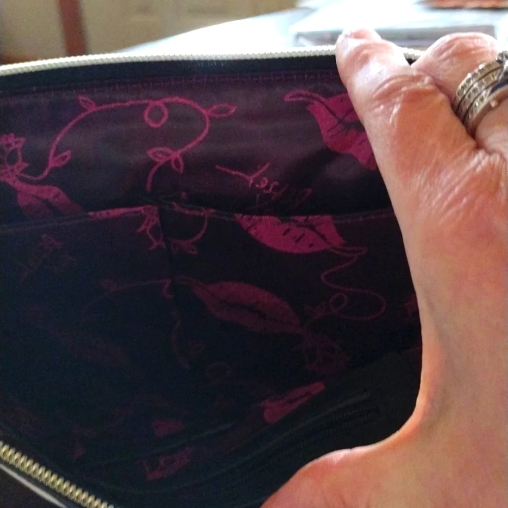 Betsey Johnson clutch - Picture 3 of 5